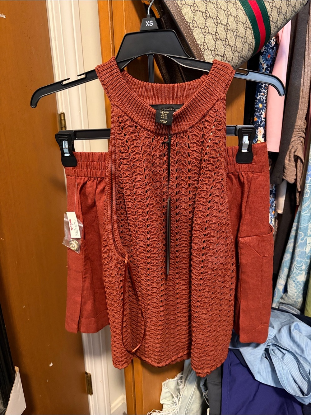 House of Harlow 1960 Rust Off-the-Shoulder Knit Sweater